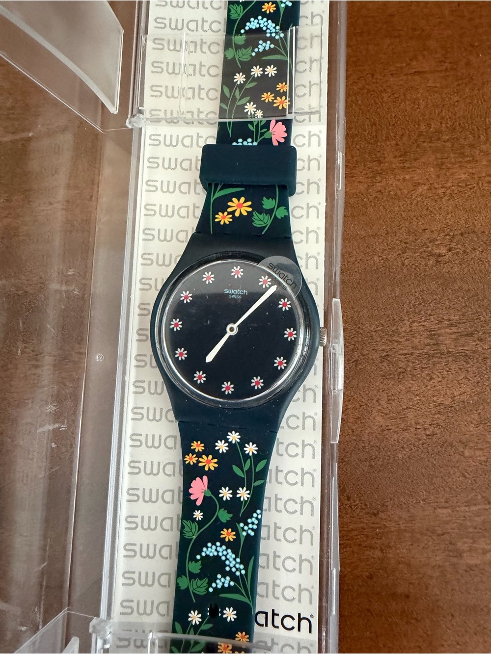 Swatch 2013 “Flower Carpet” GN256